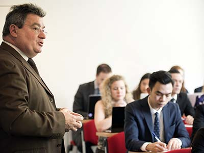 Our management school is supported by a faculty of teachers who have trained in prestigious establishments