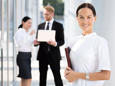 A 4 to 8-month internship in a company enabling the implementation of your hotel management training